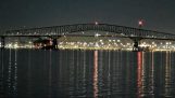 Navio destrói ponte (Baltimore)