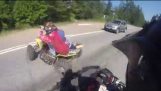 ATV összeomlás autó