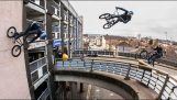 Sebastian Pidä ratsastaa BMX rakennukseen seinään