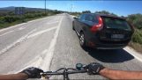 Un scooter électrique se déplaçant à 90 kmh – Thasos