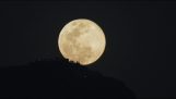 Moonrise над Меккою