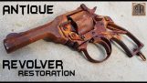 helyreállítás egy régi és rozsdás revolver