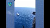 Chase y lancha rápida detención de la costa del mar Egeo