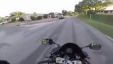 at motorcyklisten kørte et forkert område Dog, han var klar