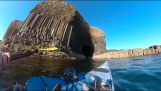 皮艇探索蘇格蘭壯麗的海洞