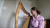 Uma corda quebra em uma harpa