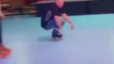 Astuce de patinage par un papa