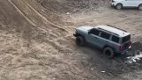Hill climb with a 4×4 mislyktes