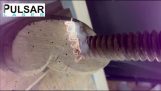 Como limpar uma madeira velha com laser?