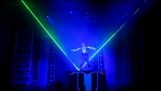 המופע המדהים של Laserman