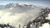 飞越瑞士的雪景