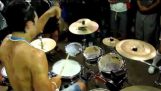 ディラン エリーゼ: ドラムの魔術師