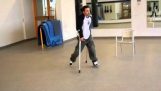 The dancer with the crutches