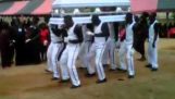 Ceremonia de înmormântare în Ghana