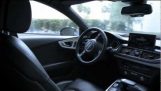Der Audi, der Antriebe und Park selbst