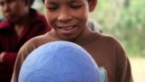 अविनाशी फुटबॉल की गेंद