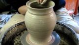 創建一個陶土罐裡