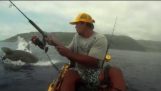 Опасно риболов