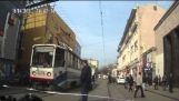 Виявлення лобового зіткнення з трамвай