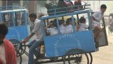 인도 있는 학교 버스