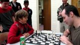 Dekachronos bir satranç ustası Inernational kazandı