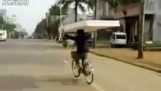 Μεταφορές – déménagement à vélo