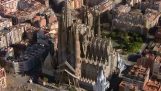 La imponente iglesia Sagrada Família
