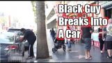 Guy noir VS blanc Guy pauses dans une voiture