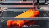 3D tlačiareň tlačí prádelník