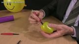 Apple-shaped balloons