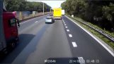 Guide changing lane without visibility…