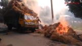 Hoe je het hele dorp in brand steekt (India)