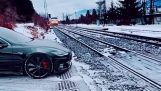 Tesla contre train