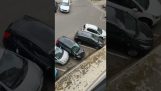 Kierowca usilnie stara się wydostać z parkingu