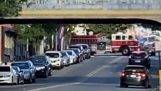 Dos camiones de bomberos chocan en una intersección