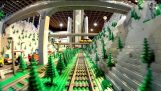 Sehr große Lego-Zug-Stadt mit Unterwasserwelt