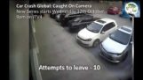 “The most painful” parkolás: a sofőr 21 próbálkozás után távozott