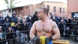 Venäjän Truck Driver vs MMA PRO Fighter!!