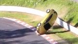 Imponerende ulykke i kretsen av Nürburgring