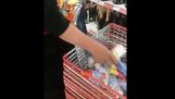 Hány dolgot tud lopni egy szupermarketben;