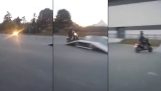 Скутер у скејт парку
