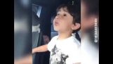 Хлопчик 5 років здивував пілот зі знанням літаків