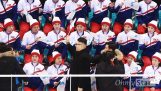 Dubbele van Kim Jong-un trolarei de Cheerleader van Noord-Korea