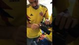 Fãs de Colômbia aprovou secretamente beber em uma etapa da Copa do Mundo