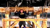 O “Montanha” levantar um tronco de 640 kg