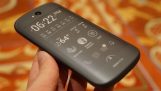 YotaPhone 2: Primul mobil e ink ecran