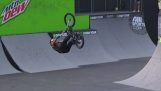 Impressive stunts with BMX