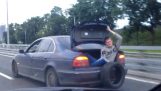 Schlepp-Fahrzeug in Russland