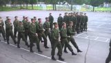 Όταν ο ρωσικός στρατός τραγουδά το “Barbie Girl”