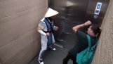 Mortal Kombat na výtah # 2
